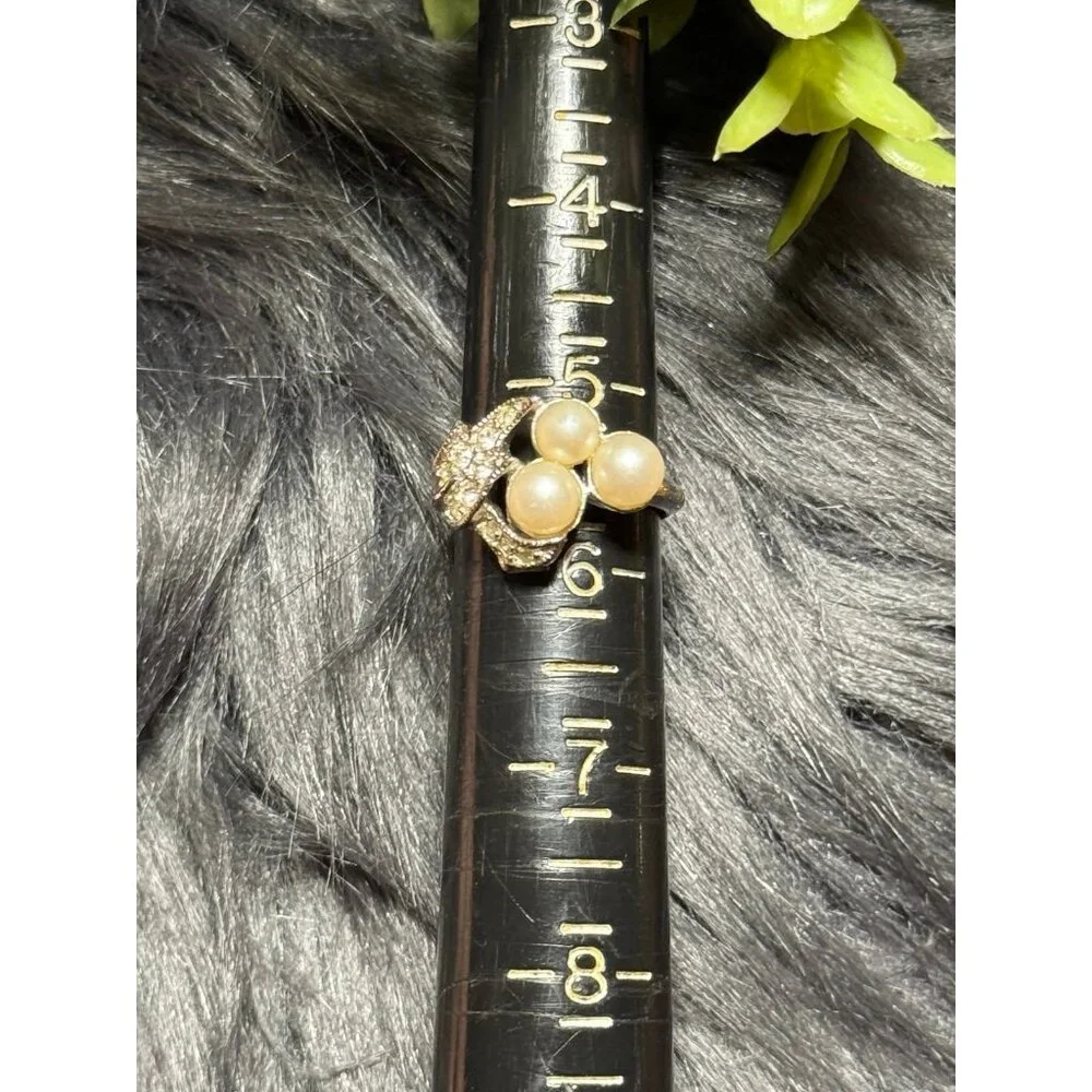 Avon‎ White Pearls Silver Plated Band Ring